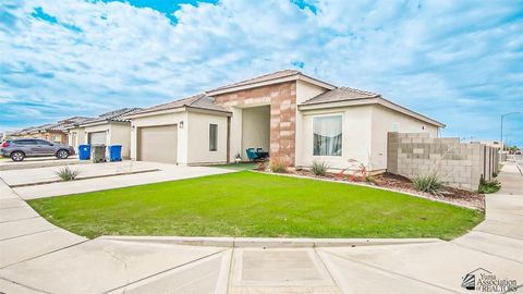 Single Family Residence in Somerton AZ 770 13 St.jpg