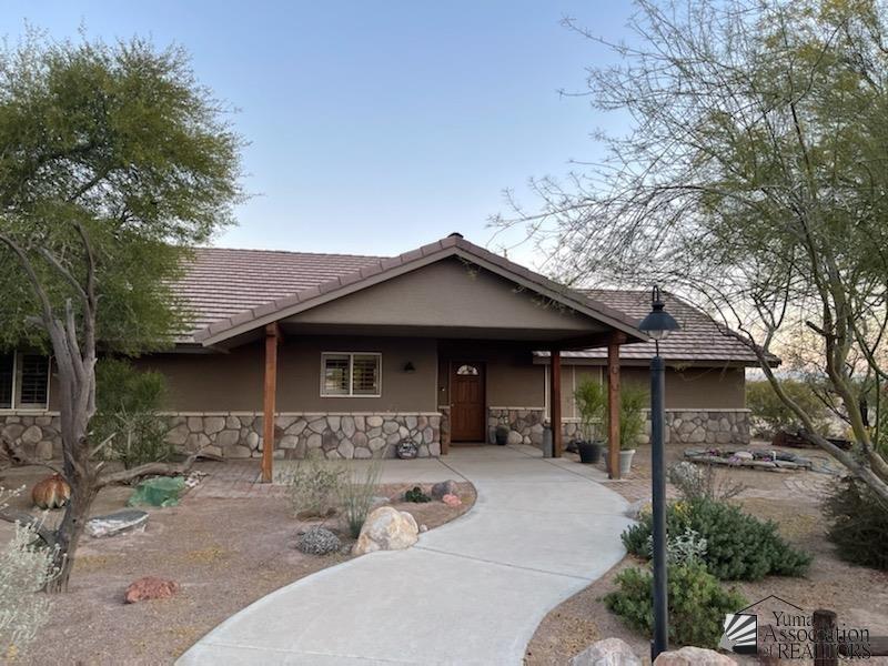 Photo 1 of 35 — 37451 E County 8 St, Wellton, AZ 85356