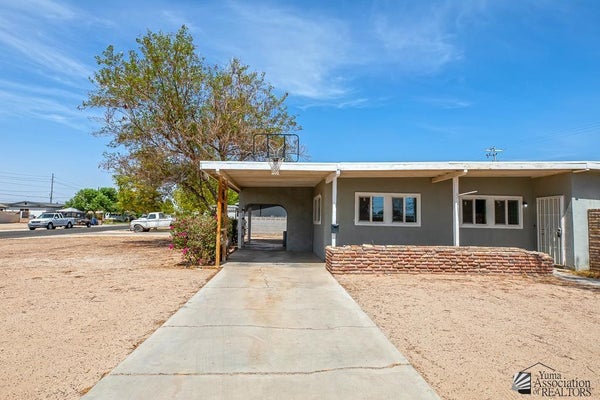 1325 S 11TH AVE, YUMA, AZ 85364 - Image 169a8b0e1bfb14ea26fe0d4ae893ae30/2431223926