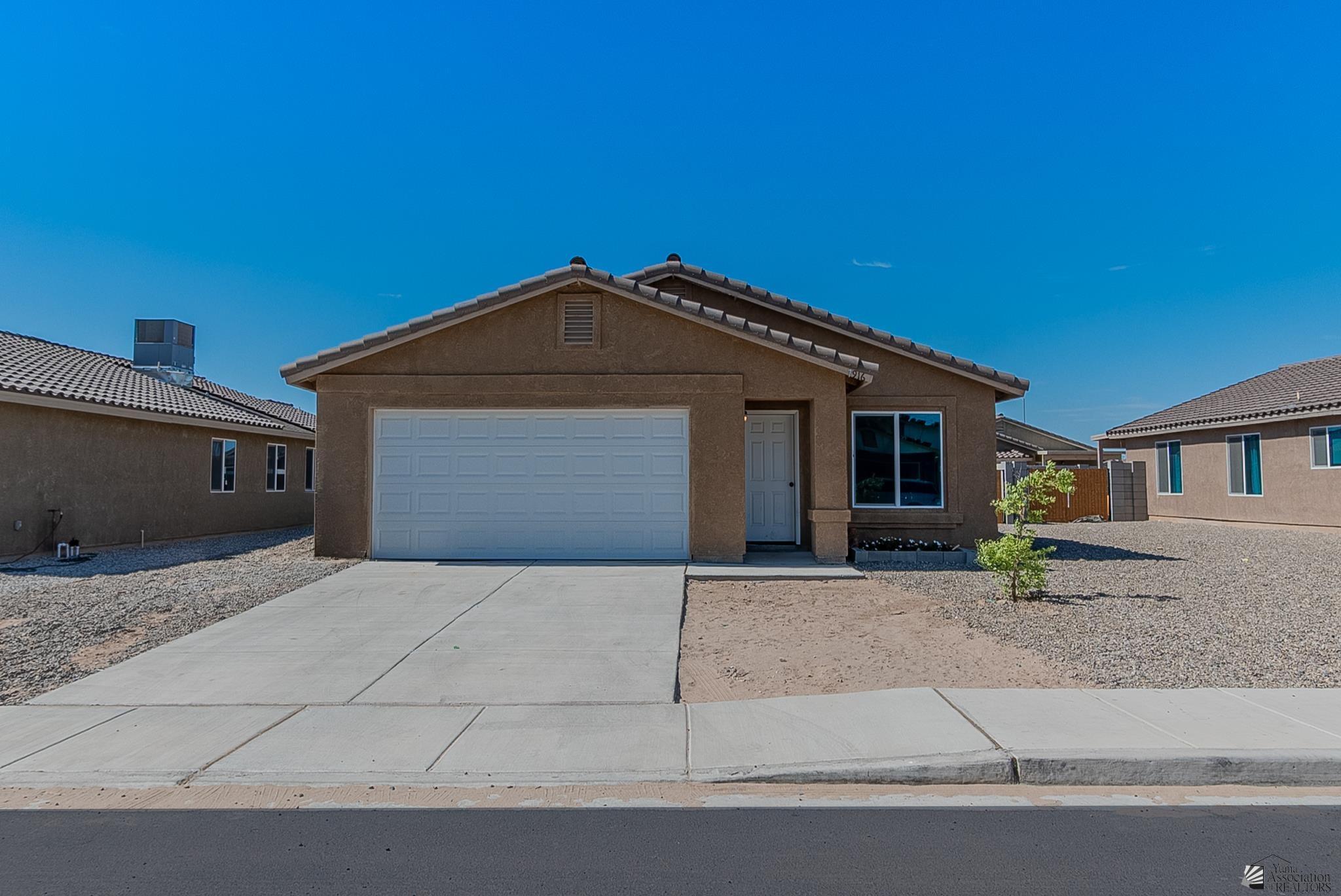 Photo 1 of 23 — 7916 E 46 Ln, Yuma, AZ 85365