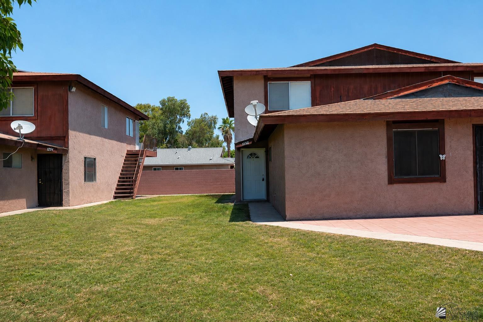 Photo 1 of 13 — 1242 W 20 Pl, Yuma, AZ 85364