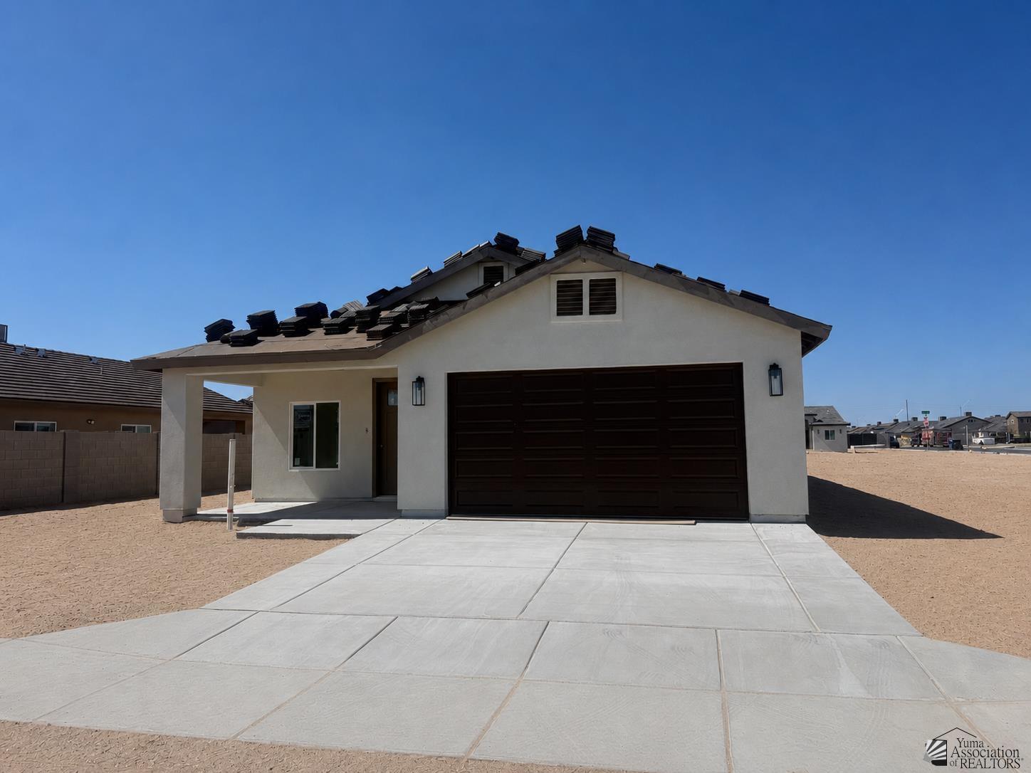 10858 E 46 Ln