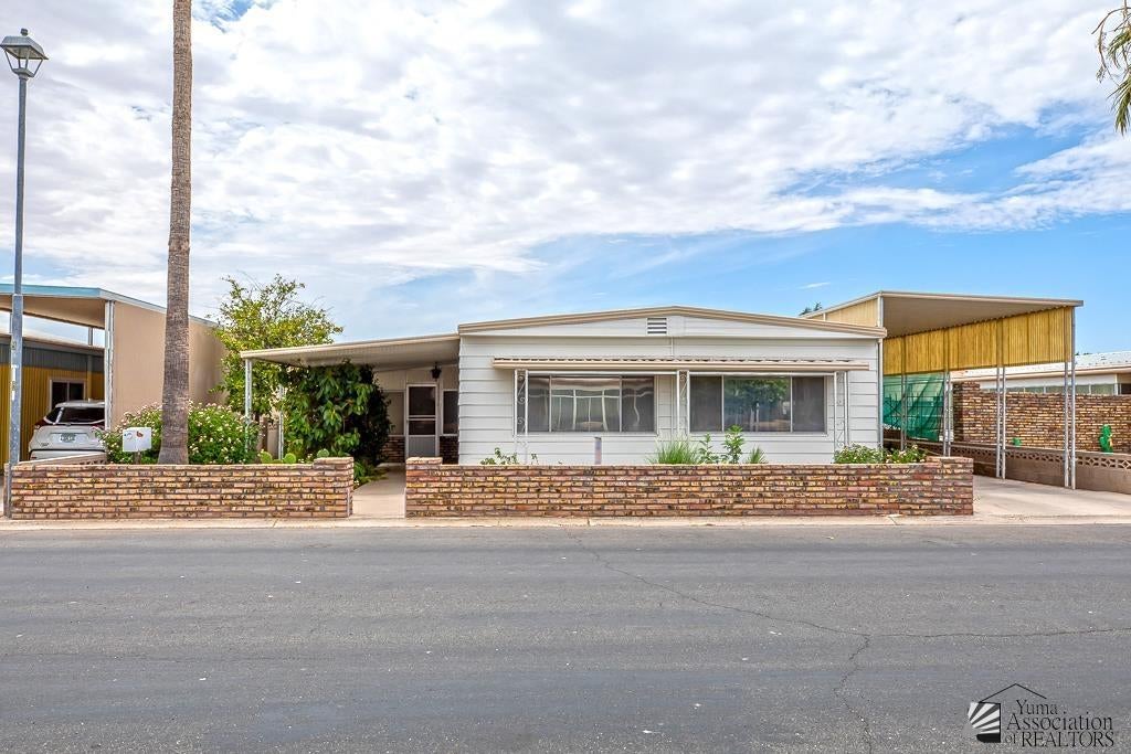 725 W Ocotillo Ln