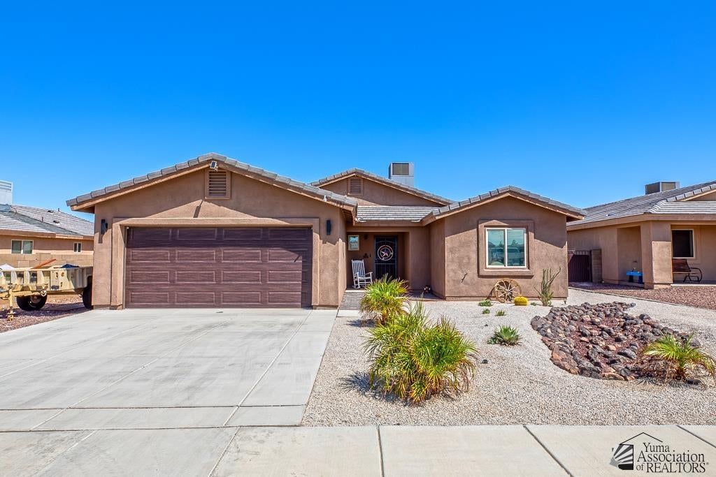 11582 E 33 Ln
