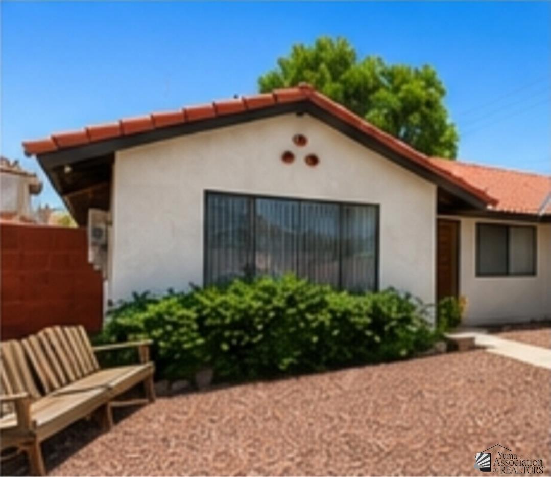 2105 E San Marcos Dr - Photo 2