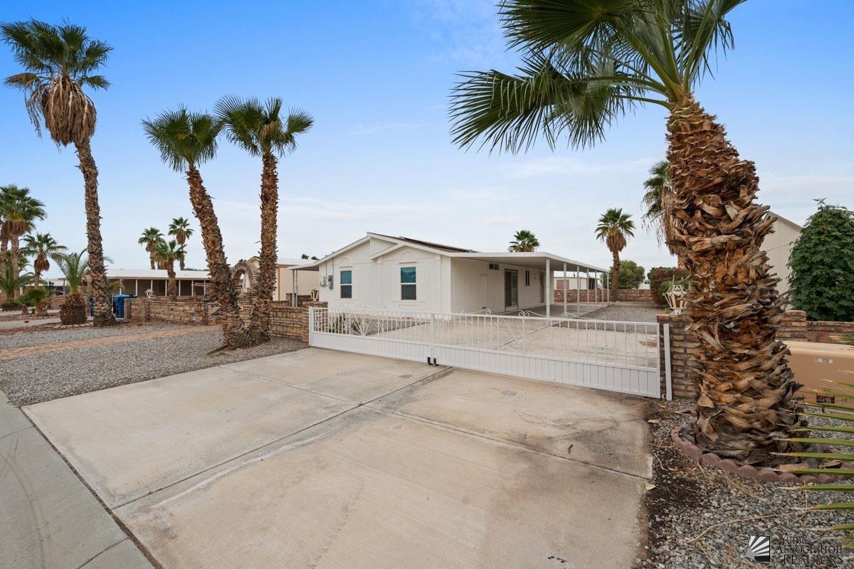 Photo 1 of 24 — 13430 E 52 St, Yuma, AZ 85367