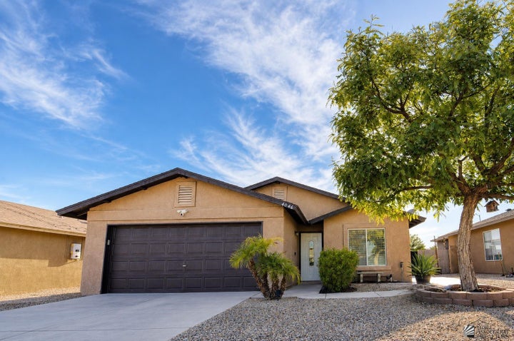Photo 1 of 19 — 4046 S Cedar Ave, Yuma, AZ 85365