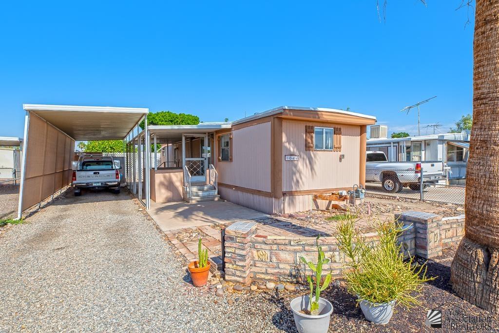 1044 S 20 Ave