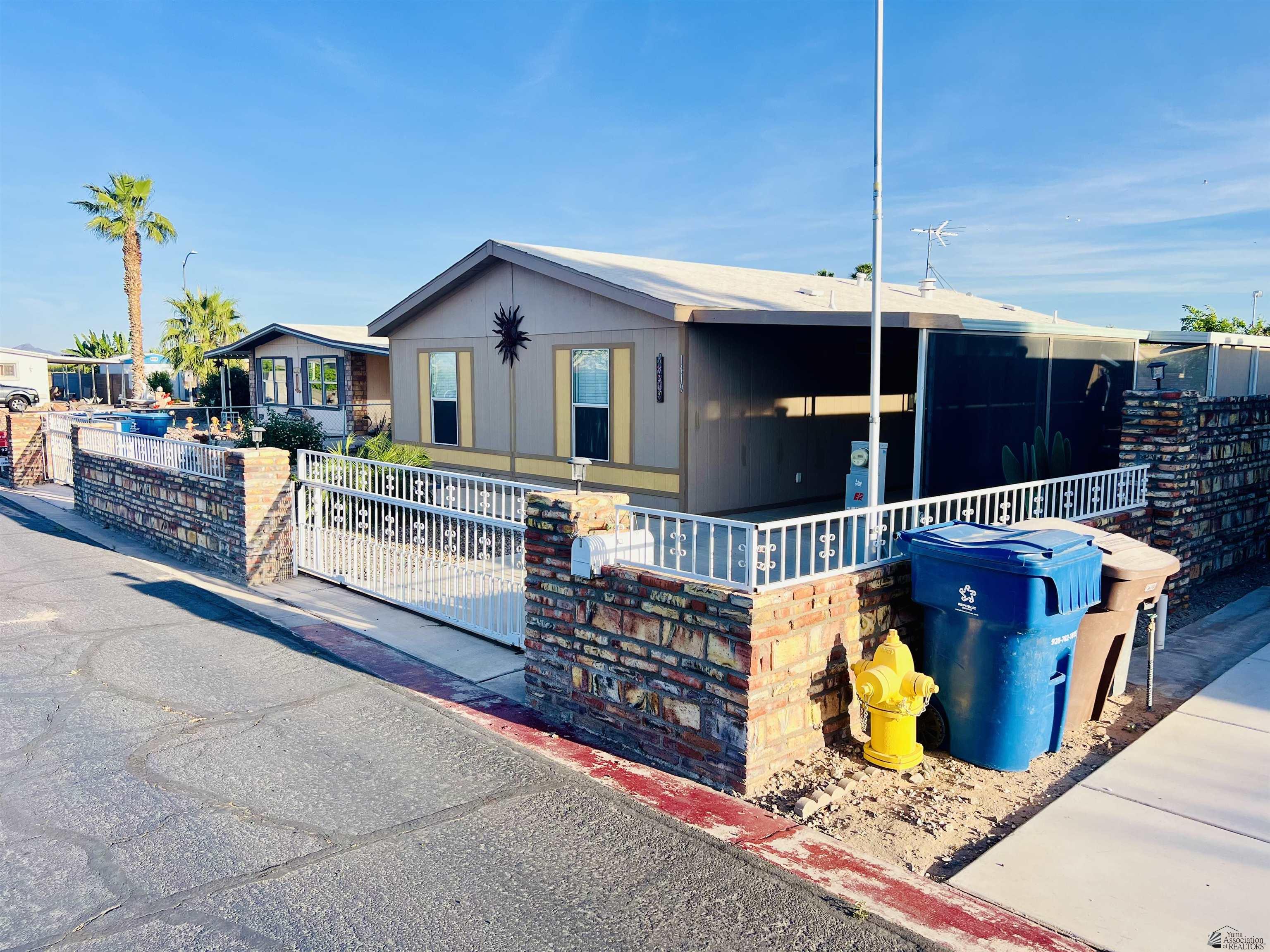 Photo 1 of 16 — 1419 W Jennifer Ln, Yuma, AZ 85365