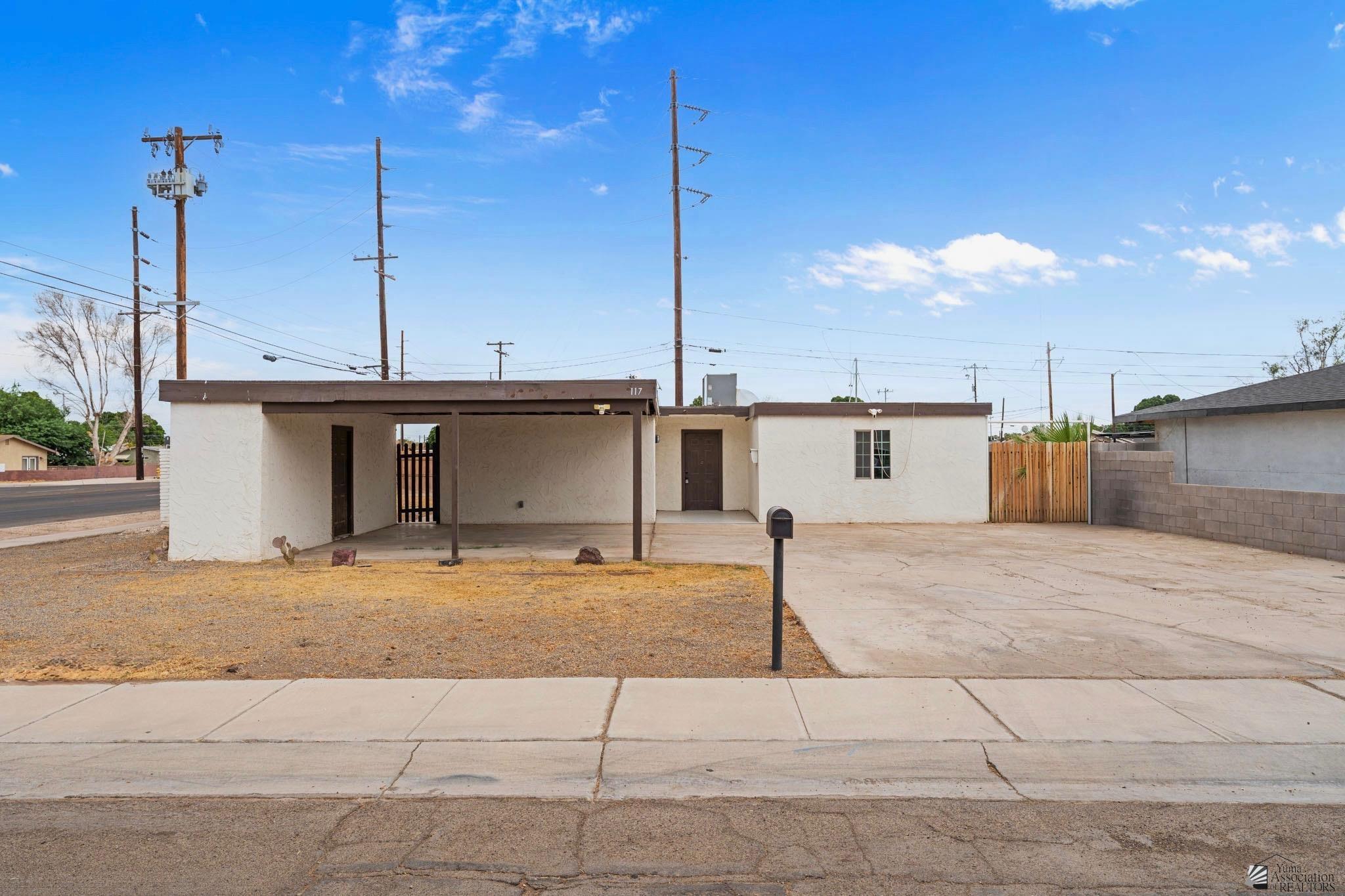 Photo 1 of 25 — 117 S San Clemente Drive, Yuma, AZ 85364