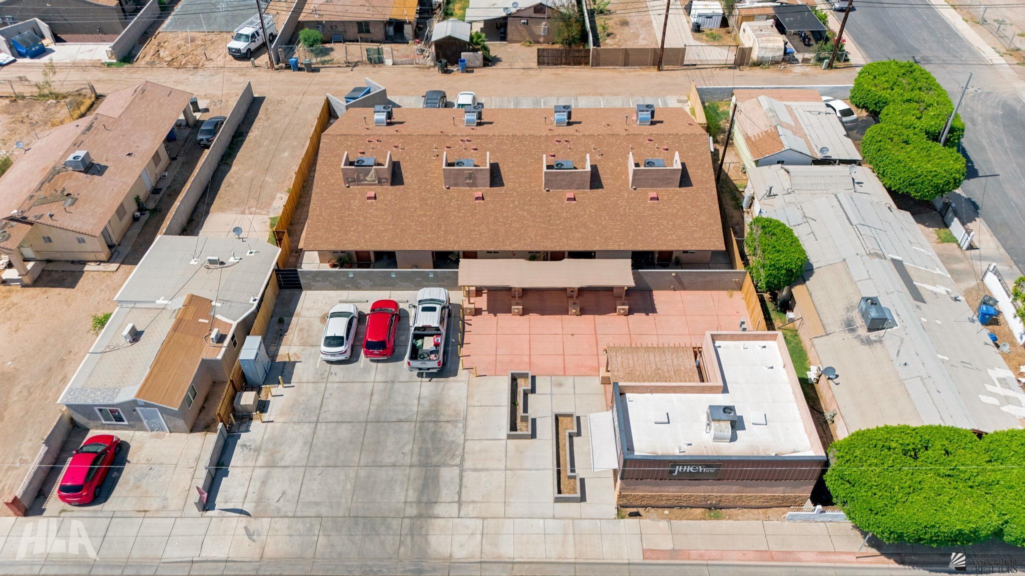 714 W Main St