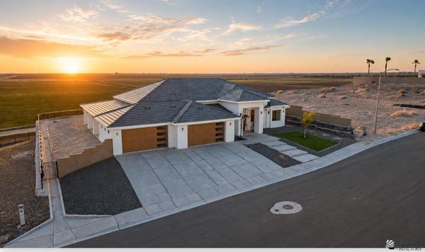 1740 N QUINTERO AVE, SAN LUIS, AZ 85336 - Image a6aeb30ea01da5194d51a4d5a7d85548/1441129366
