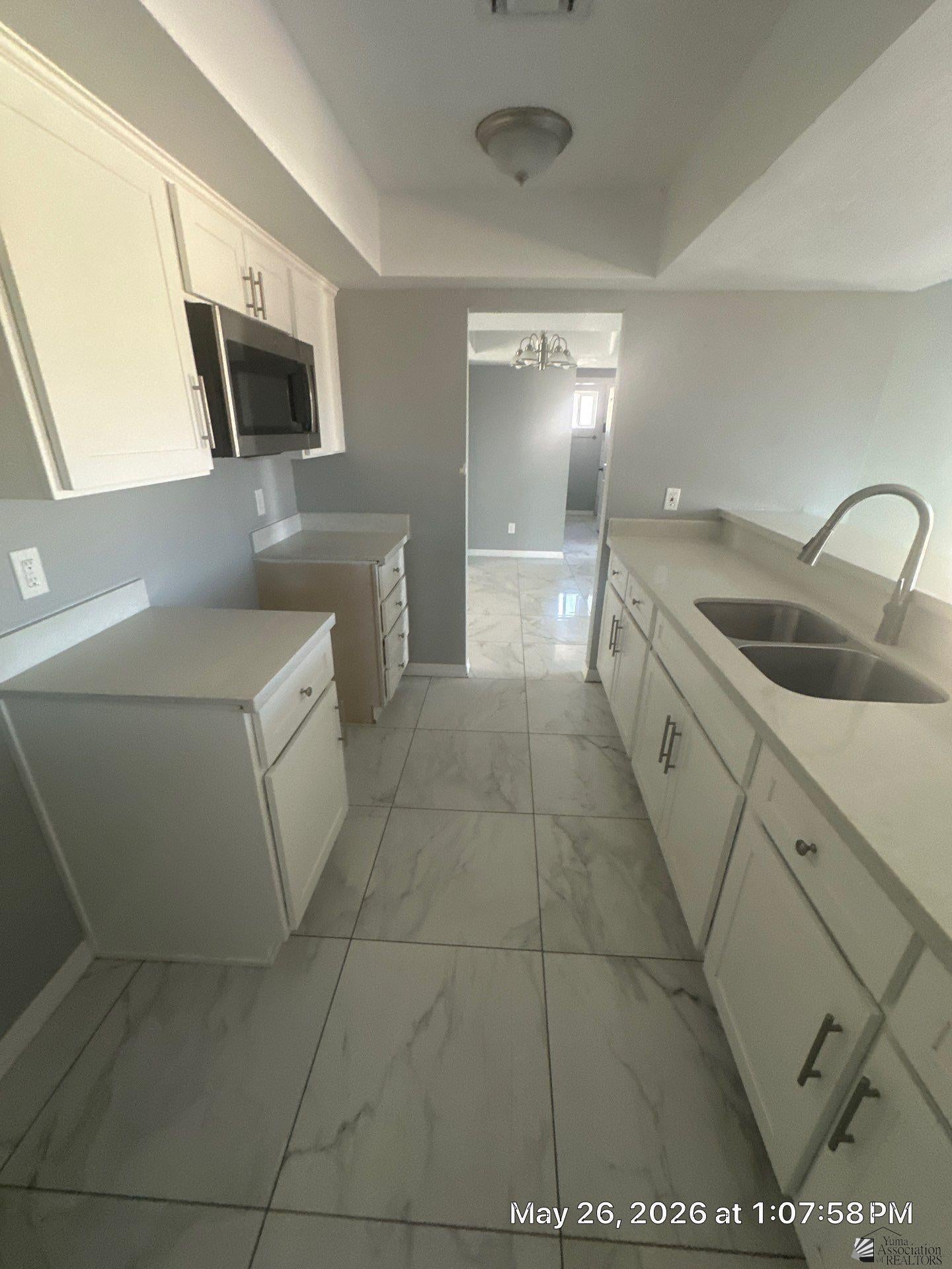 1249 S 40 Dr - Photo 4