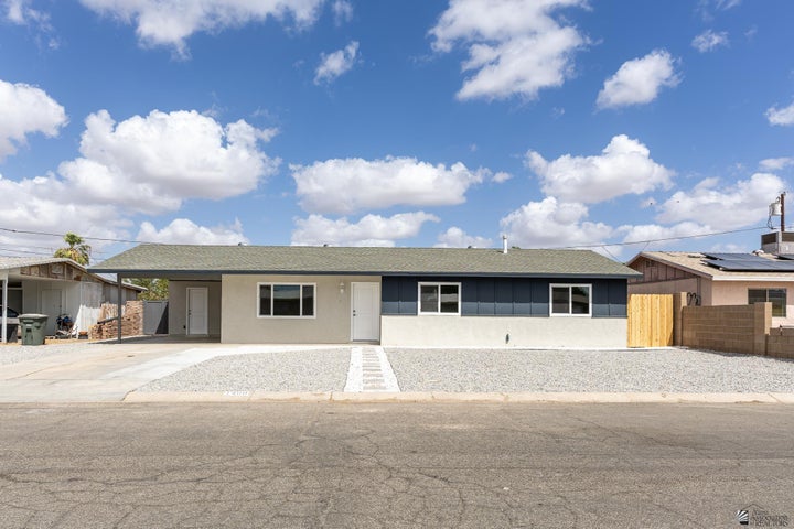 Photo 1 of 34 — 1400 E 23 St, Yuma, AZ 85365