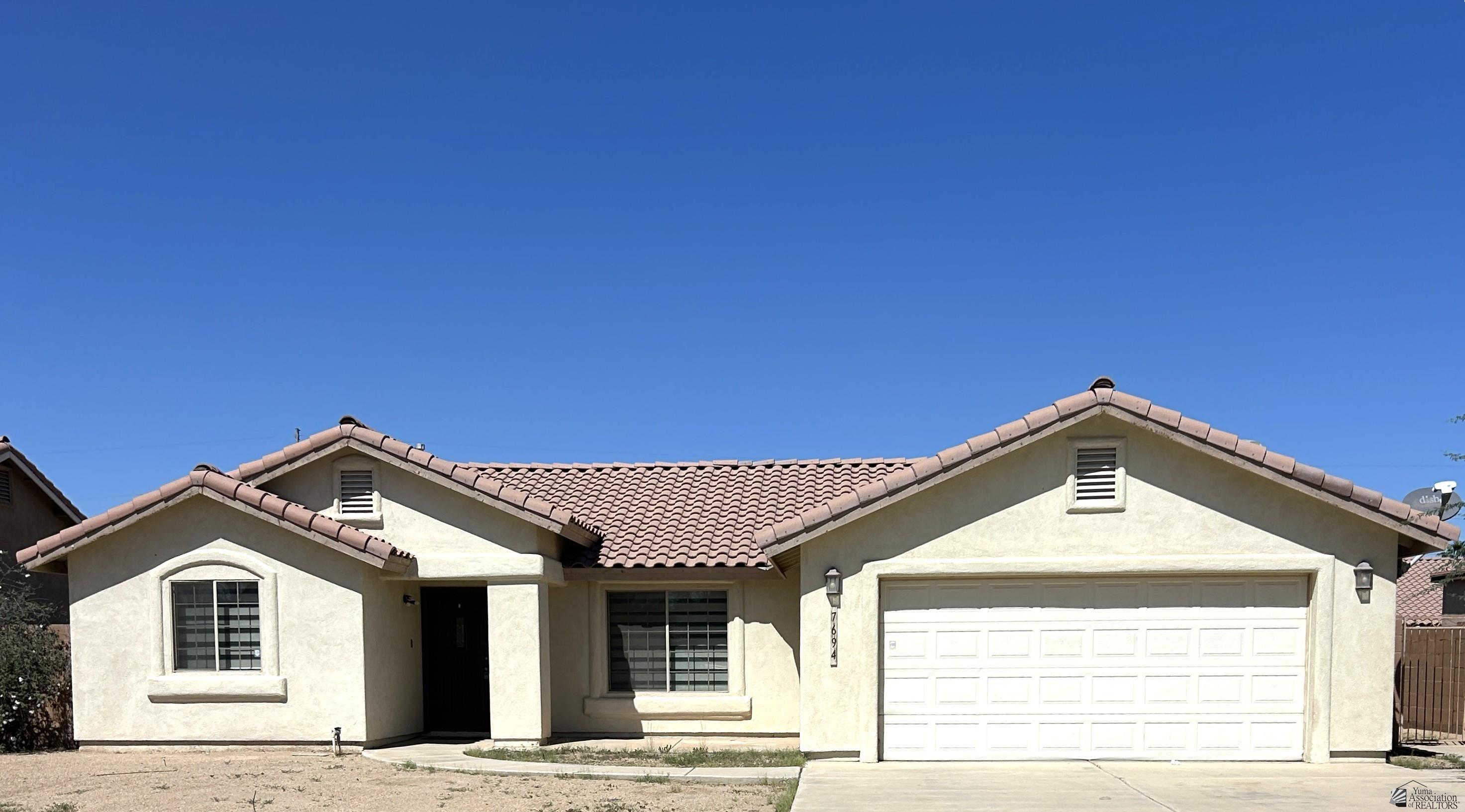 Photo 1 of 28 — 7694 E 26 Pl, Yuma, AZ 85365