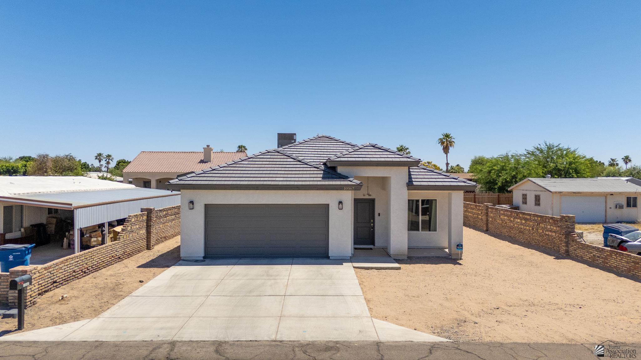 Photo 1 of 20 — 10567 E Shale Dr, Yuma, AZ 85365