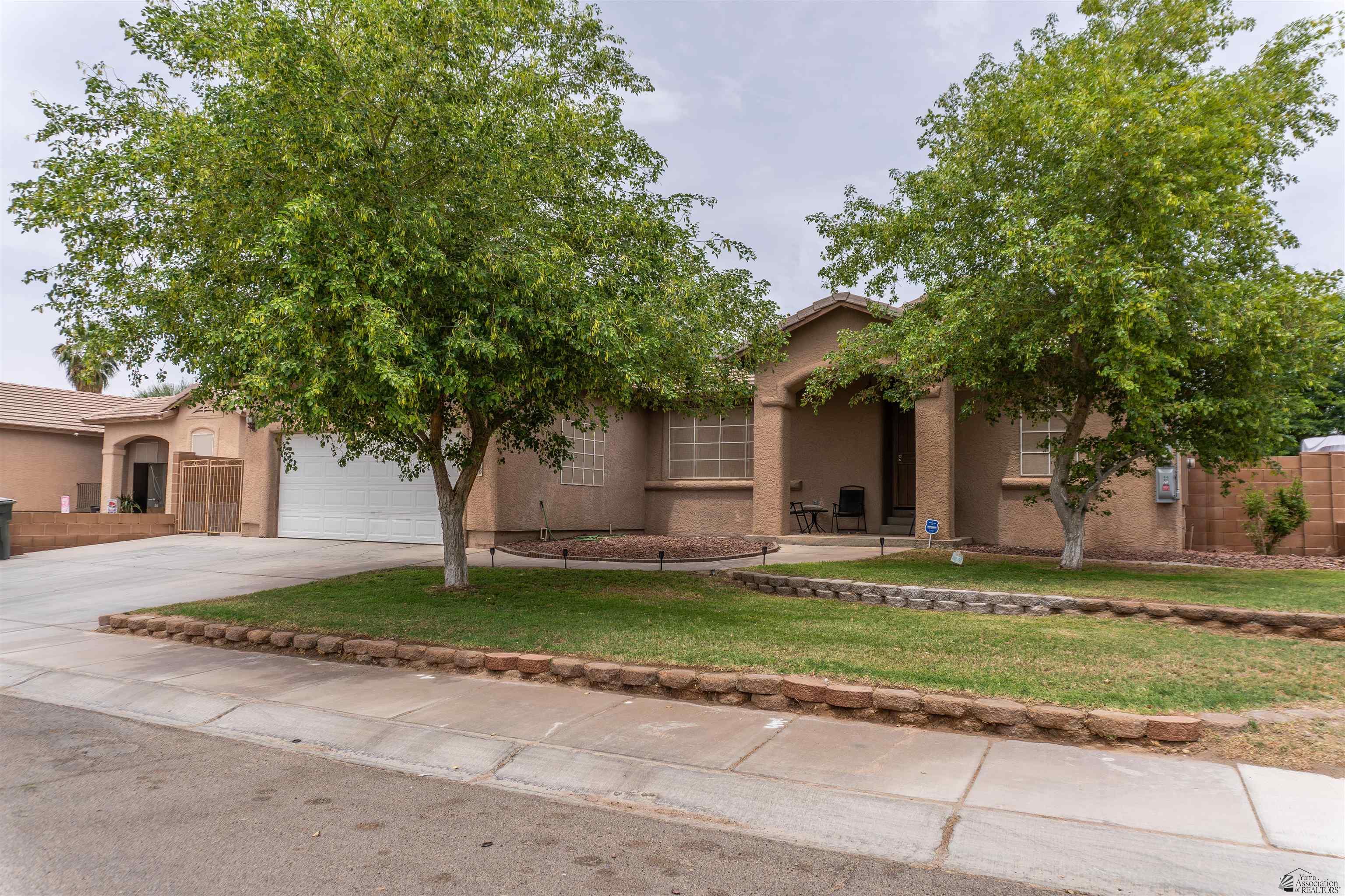 Photo 1 of 38 — 7658 E 25 St, Yuma, AZ 85365
