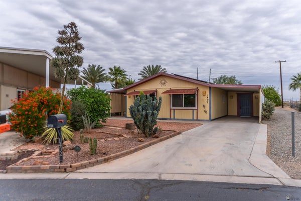 1402 W JENNIFER LN, YUMA, AZ 85365 - Image d8f133ca4c776dfd4ba3269cf9b54bac/4098054148