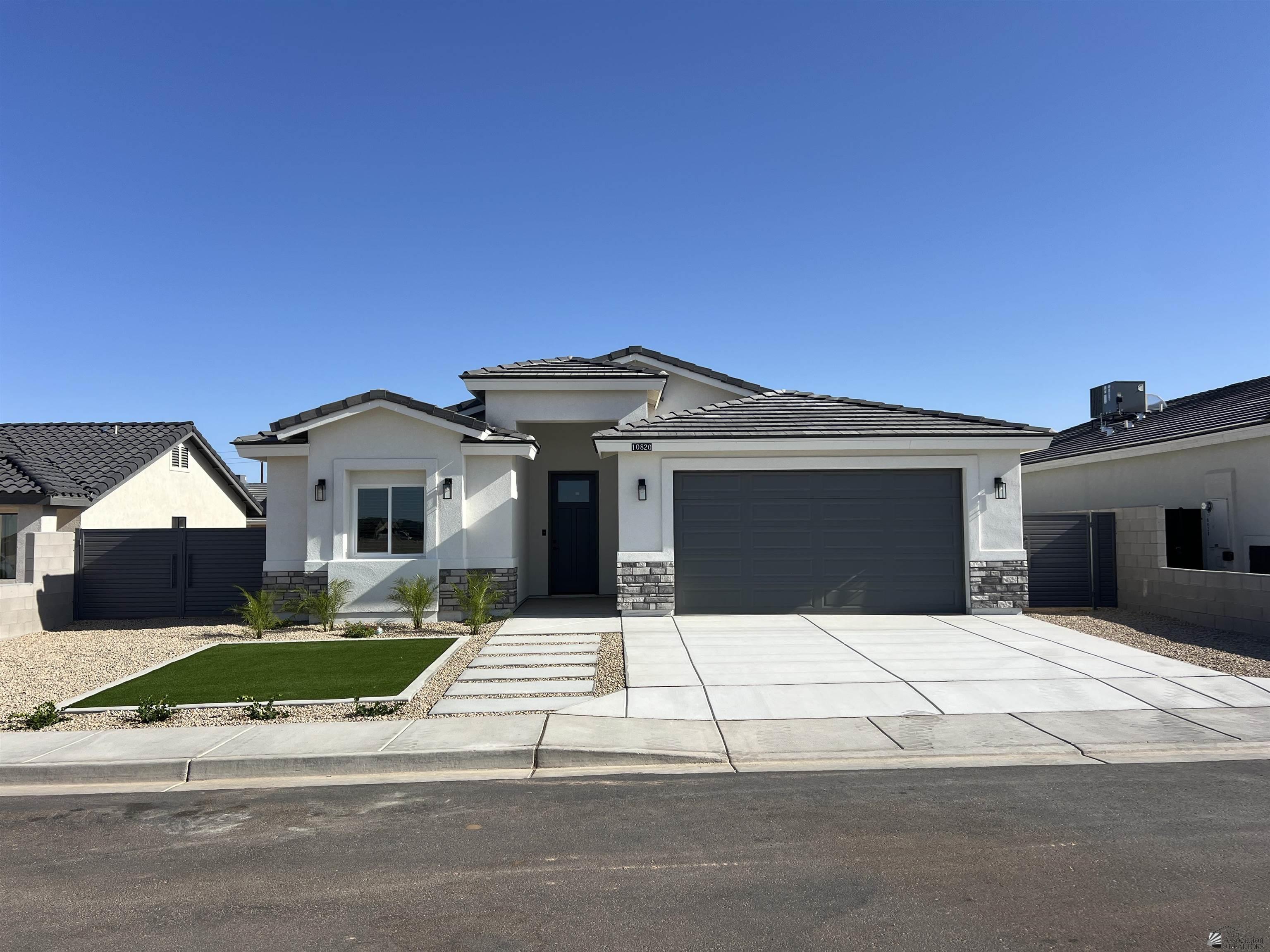 Photo 1 of 1 — 10624 E 45 St, Yuma, AZ 85367