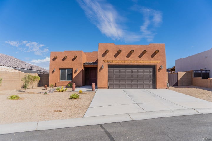 Photo 1 of 30 — 12670 E 49 Dr, Yuma, AZ 85367