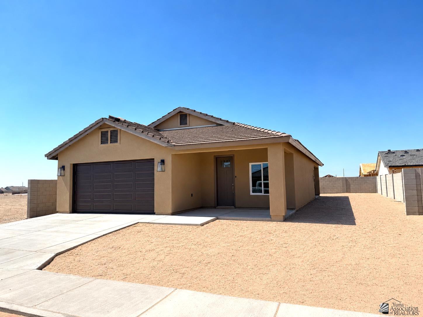 10828 E 46 Ln