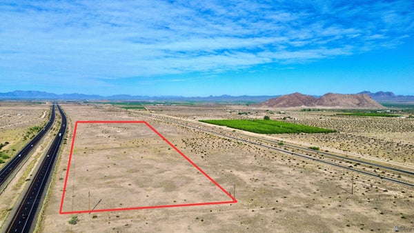 S 38TH AVE E, TACNA, AZ 85352 - Image f0ef5bc1ddc8d66cfe5624c86697d951/4115944563