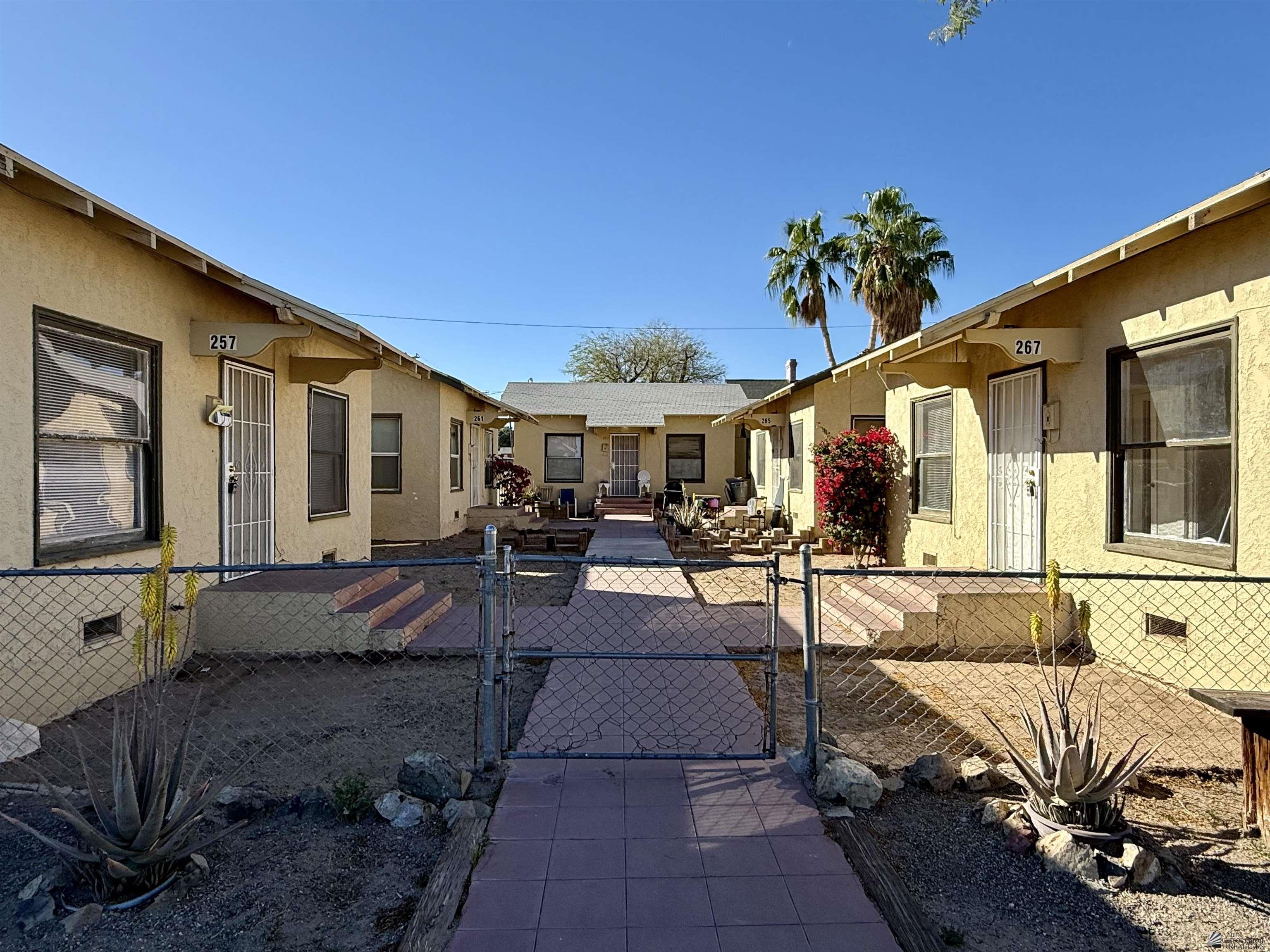 Photo 1 of 19 — 263 W 5 St 257-267 W 5th St, Yuma, AZ 85364