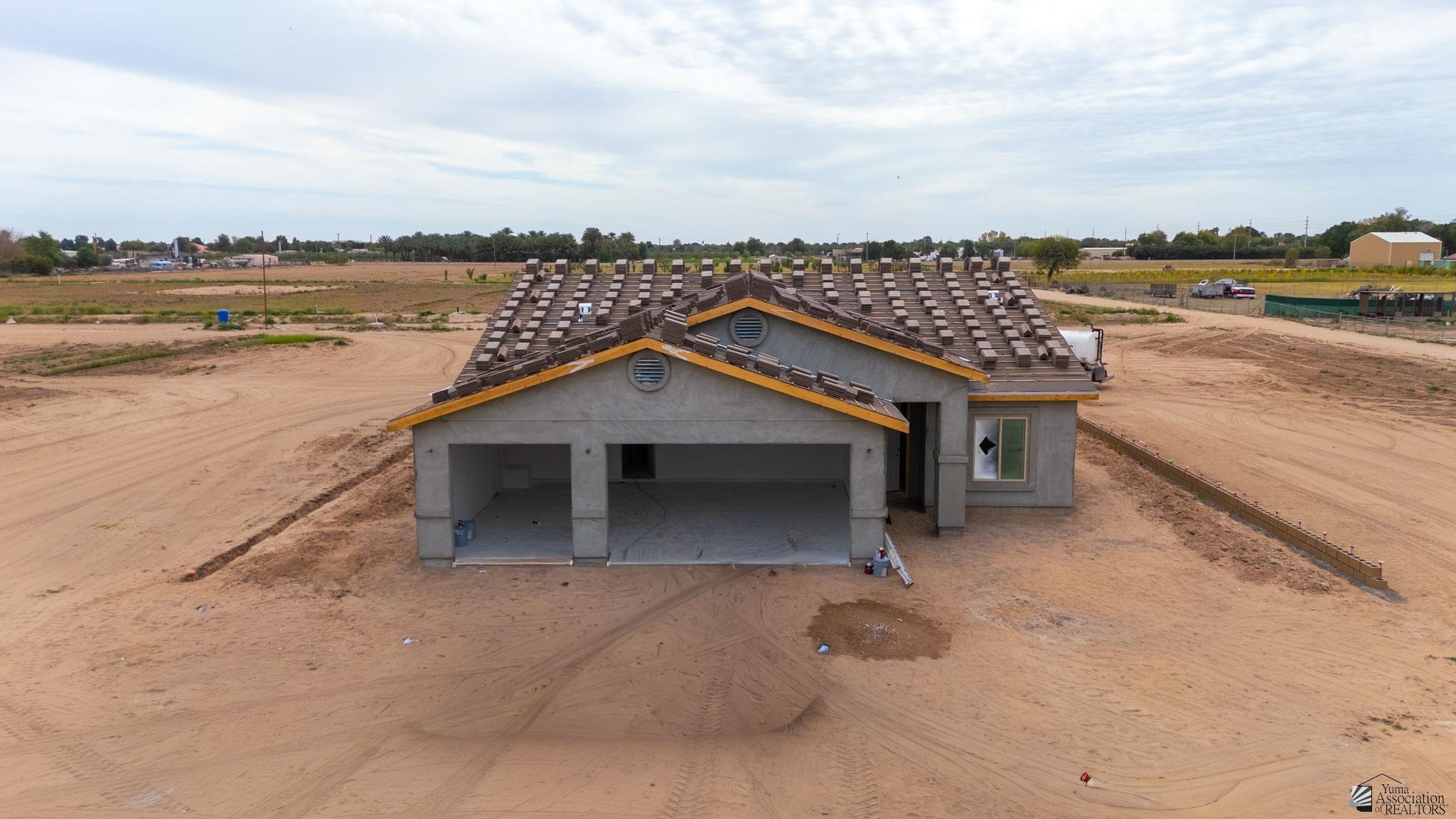 Photo 1 of 16 — 2323 W County 16 3/4 St, Somerton, AZ 85350