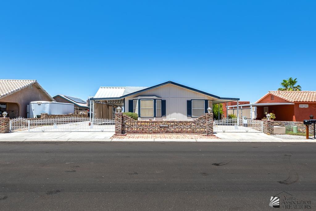 13694 E 48 Dr