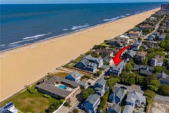 Townhouse at 5207 Ocean Front AVE