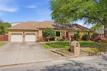Single Family Residence at 5188 Stratford Chase DR