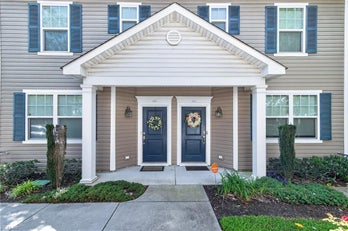 Townhouse at 1621 Brimington LN