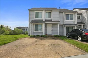 Townhouse at 740 Quesnel DR