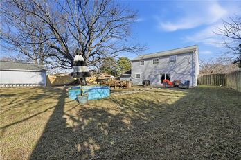 Single Family Residence at 945 Redwood CIR