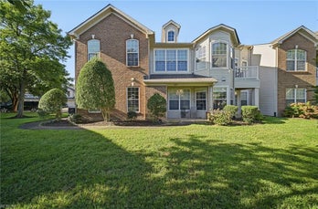 Townhouse at 5253 Deford RD