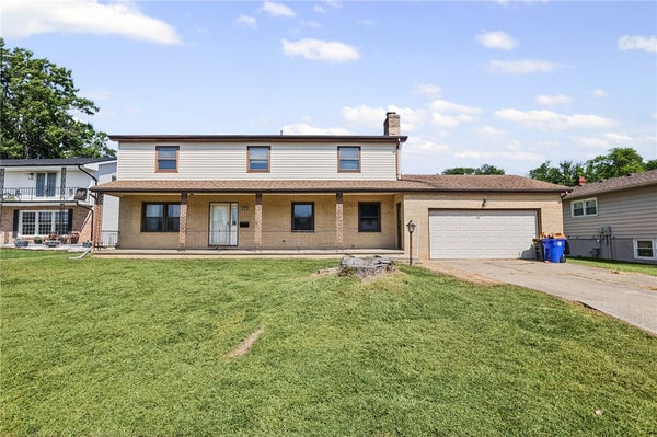 2420 IVY LN, DECATUR, IL 62521 - Image 01e1a5daf4ceb4e62418ea1c3751ad78/73795286