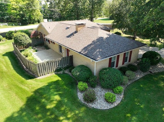 66 COUNTRY CLUB DR, DANVILLE, IL 61832 - Image 03e2f4d9282a14844e005de20c98f95d/1252409103
