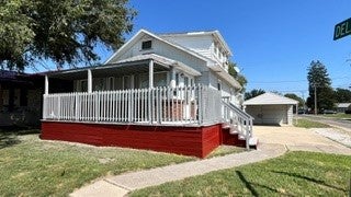 427 S STATE ST, WESTVILLE, IL 61883 - Image 269dab7f1d0ad503f4aaa05aaad659c0/1639284911