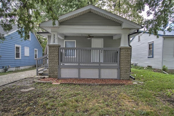 2325 E WILLIAM ST, DECATUR, IL 62521 - Image 34b5c84ed48c4d2ab731cbf0d7201ff3/1161515049