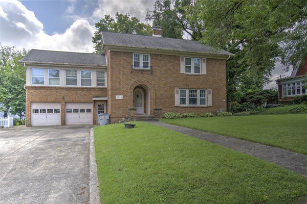1811 W MAIN ST, DECATUR, IL 62522 - Image 6a1d39b1dff982b41942ea2cefdd1e85/3299671775