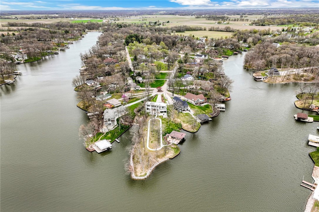 Effingham, Illinois, 62401, United States, 4 Bedrooms Bedrooms, ,4 BathroomsBathrooms,Residential,Active,2001083