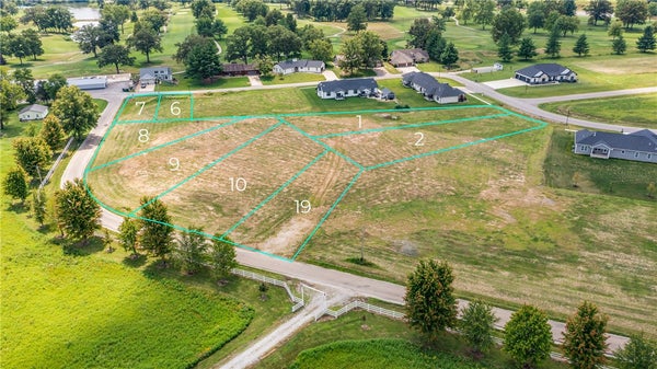 N COUNTRY CLUB RD, EFFINGHAM, IL 62401 - Image bae935dc5ef5ccc8df3a2a2f3c1f5afd/123537453