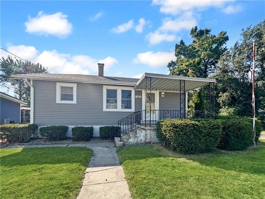 302 16TH ST, CHARLESTON, IL 61920 - Image d3dc1f7c6b258dfd4ed433a181b85cf5/1935698114