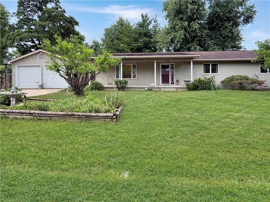 120 HEATHER DR, CHARLESTON, IL 61920 - Image d6fbc92f70f04191fcf79dc63dcf184a/1742997154
