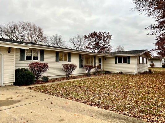106 LAKEVIEW DR, GIBSON CITY, IL 60936 - Image e6410a82320e7bf34ba5e7cd71ba5bdd/3365752333
