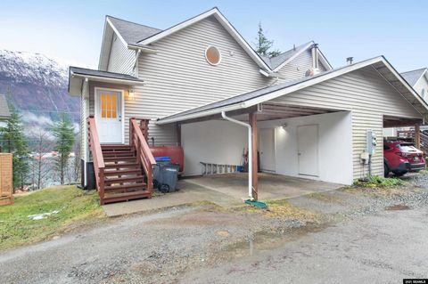 Photo of 2185 Crow Hill Drive, Juneau, AK 99801 (MLS # 26034)