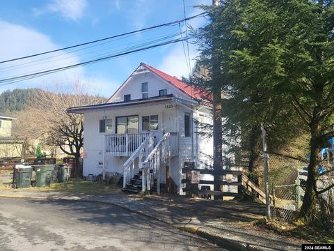 Photo of 1123/1125 Woodland Avenue, Ketchikan, AK 99901 (MLS # 24190)
