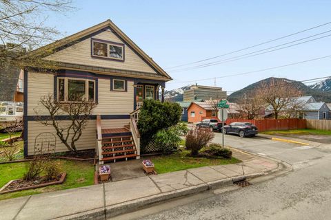 Photo of 437 W 12th Street, Juneau, AK 99801 (MLS # 260362)