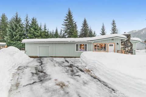 Photo of 4424 Taku Boulevard, Juneau, AK 99801 (MLS # 260031)