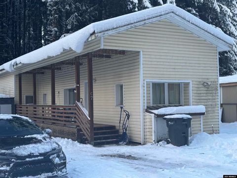 Photo of 2865 Mendenhall Loop Road #C7, Juneau, AK 99801 (MLS # 26038)
